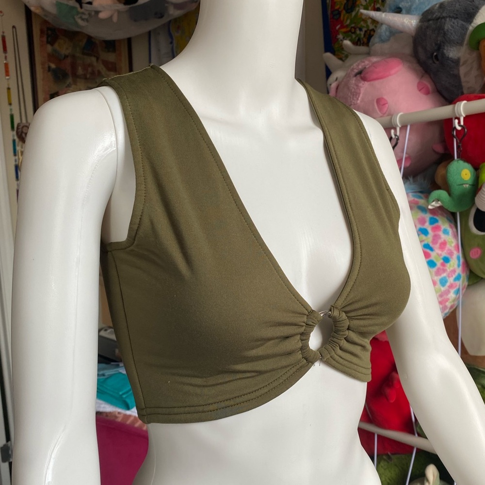 Amazon Green knot crop top size medium